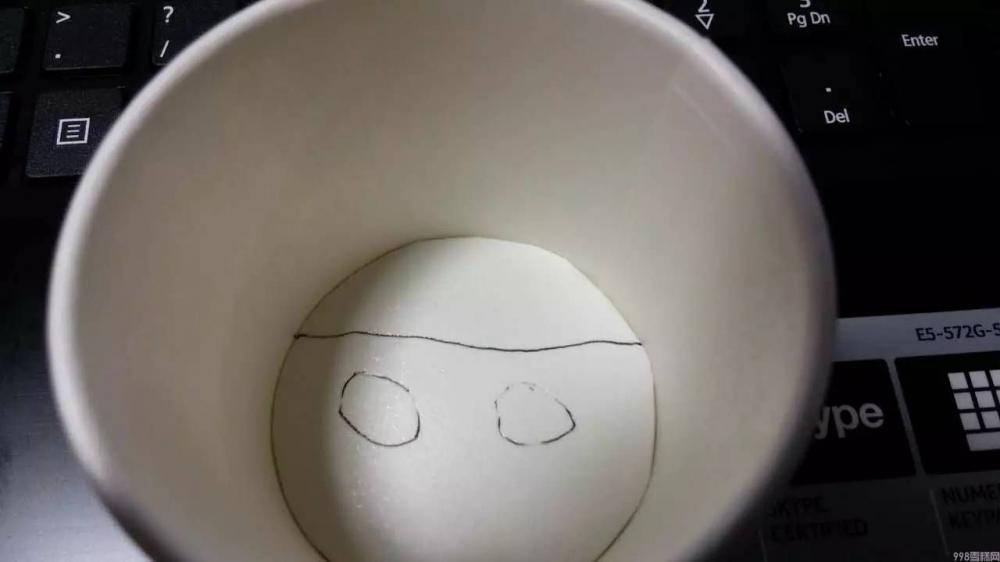 冰淇淋工厂大探秘：“雪人”的“脸”是怎么做出来的？(9)