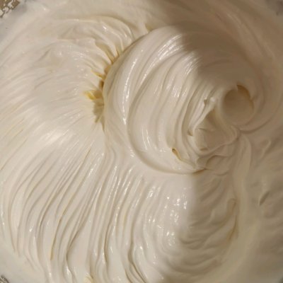 牛奶冰淇淋怎么制作（自制奶香冰淇淋步骤分享）(7)